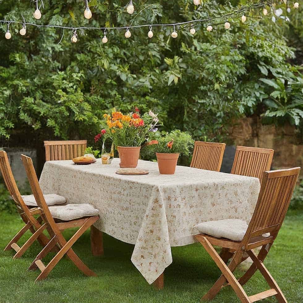 Eco-Friendly Table Covers